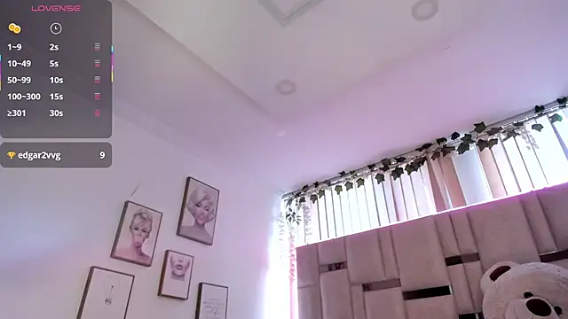 Zoey_thompson live