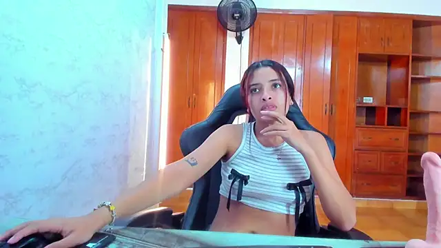 lizzie_skinny live