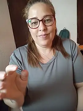 Kataleyamilf69_ live