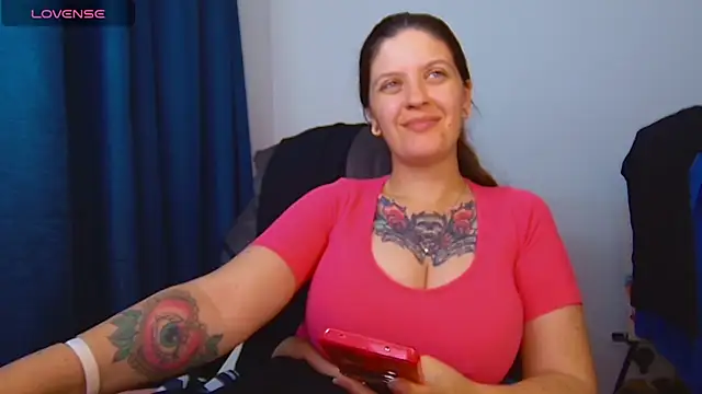 Ann_mikela live