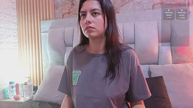 Alahia_Bloom live