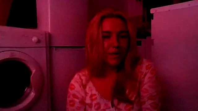 MaddyCherryX live