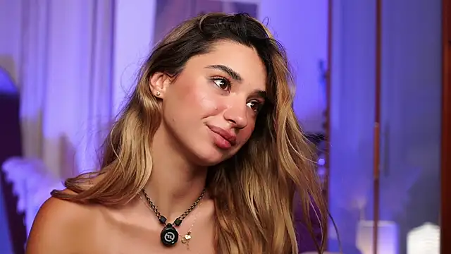 ItalianGirl live