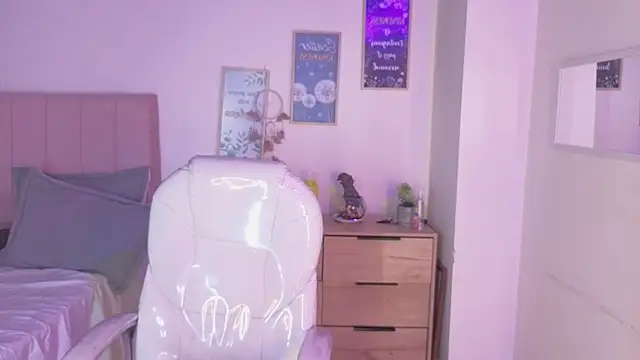 miia_thompson1 live