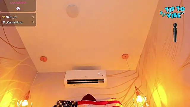 AlissaJoness live