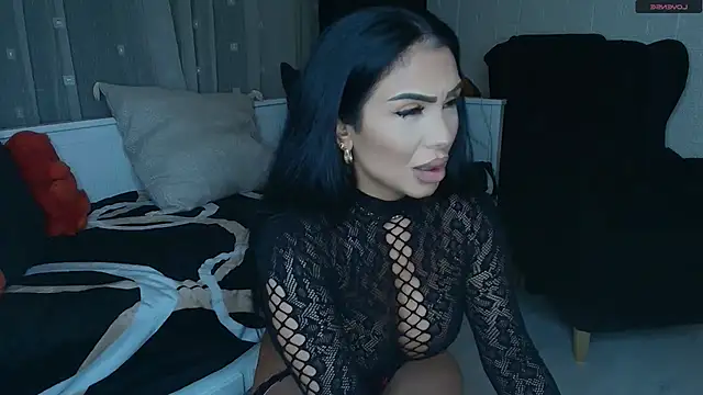 mistress_meryem live