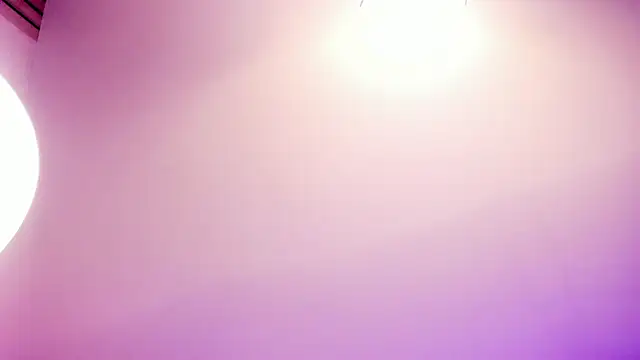 Millieskinny18 live