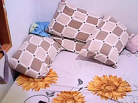 Sweetyummybabygirl live