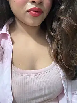Yours_riya11 live