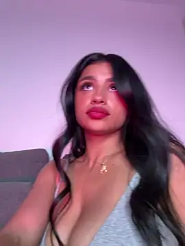 EmilyLuxx live