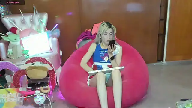 Skinygirl live