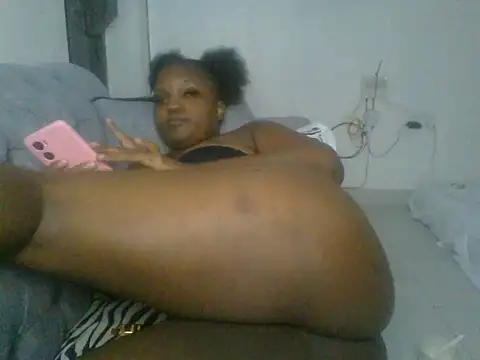Ebony_butt live