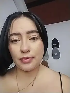 Victoria_Blaker live