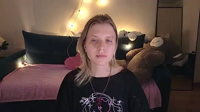 Viki_Charm live
