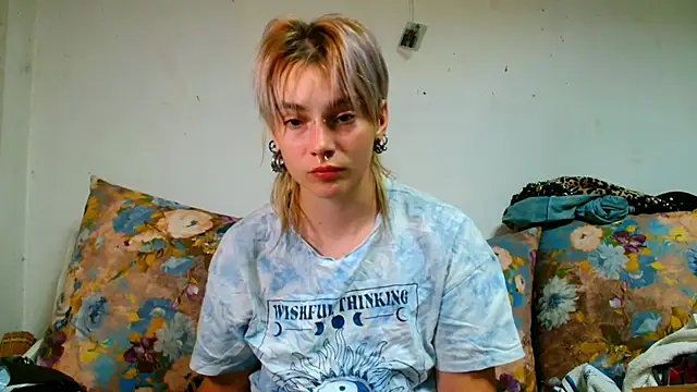Sophie_Bell live
