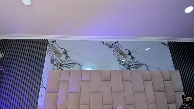 JanneBlossom_ live