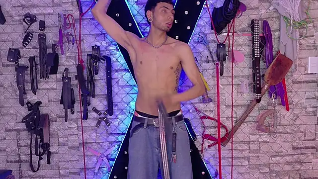 Dakota_BDSM live