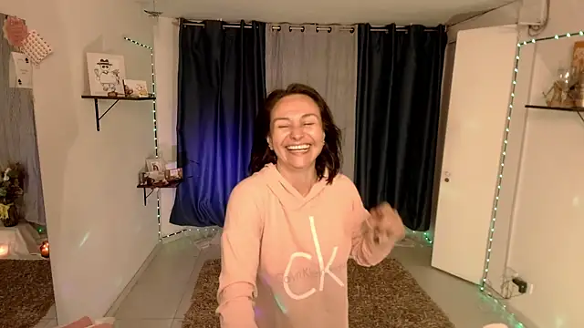 Lola_137 live