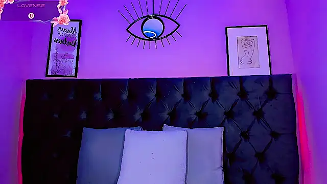 Kornylovee live