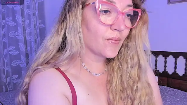 Naty_Mature_ live