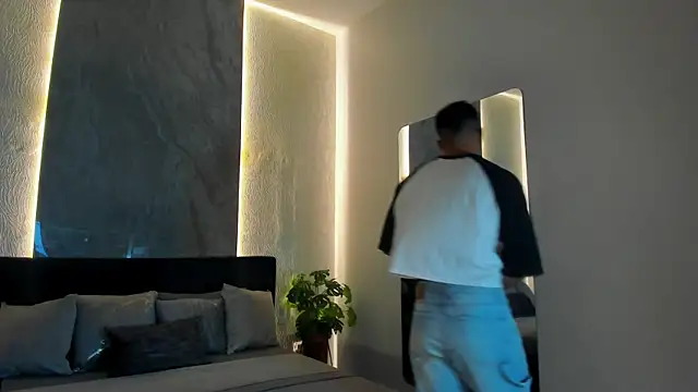 Jake_Lauren live