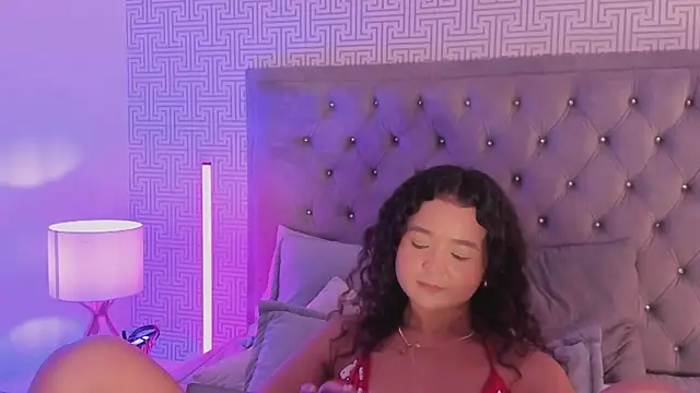 Evaa_Lunna_ live