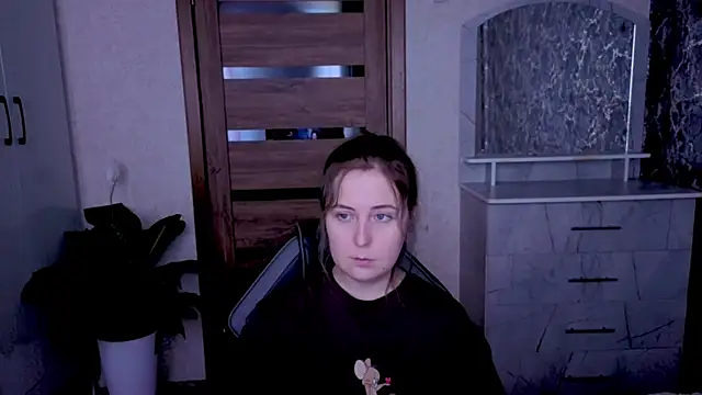 Kristy-Max live