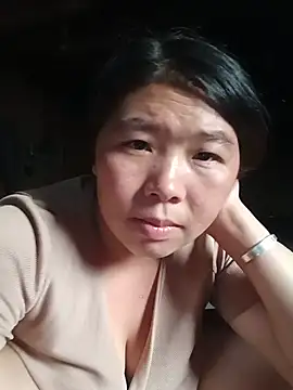 quynhkoolbae live