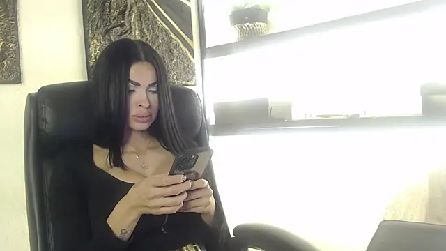 _Pamela_doll live
