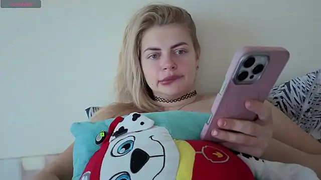ShamlesssAdell live