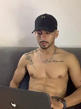 NicolasChest_xxx live