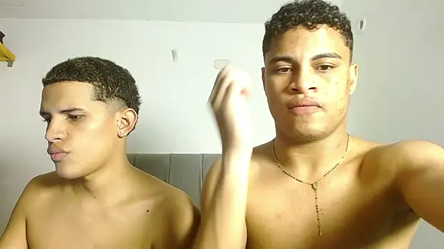 Jose_And_Daniel live