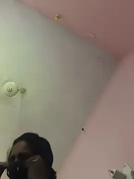 CuteTamizhachi live