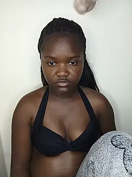 little_creamy live