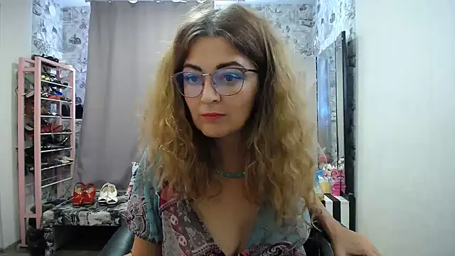 Helen1974 live