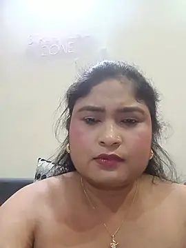 hornyriyanka live