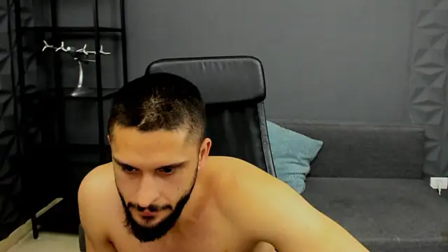 TroyWadee live
