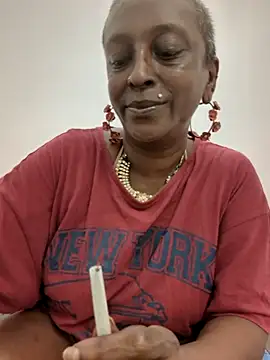 mamakarma1403 live