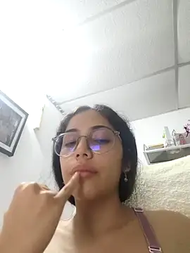 cristal_adams11 live