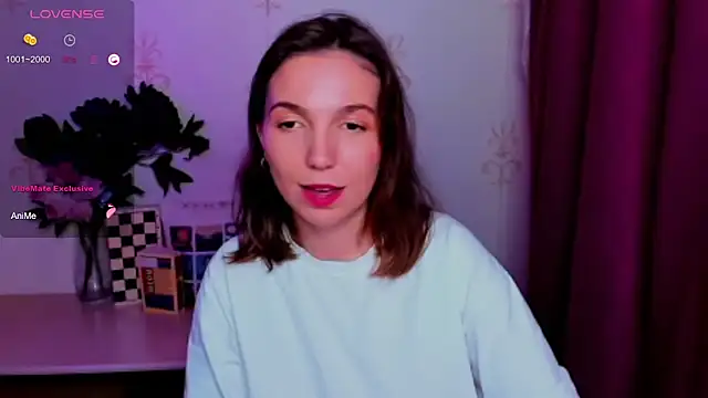 KindHazelHere_ live