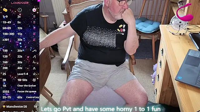 Adamdaddybear live