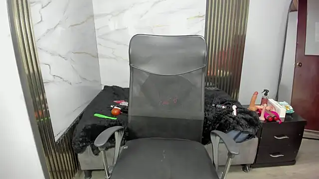 Ammy_Woodd live