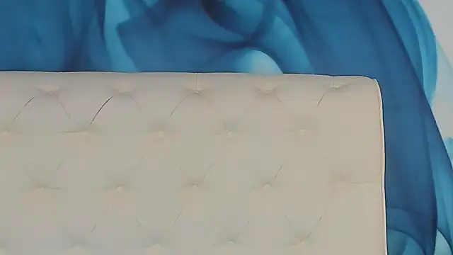 SkinnyDolly live