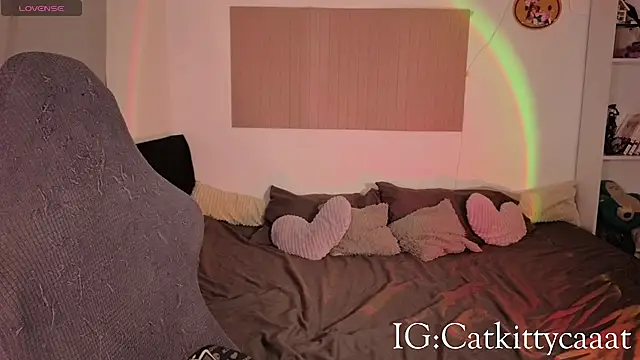 Catkittycaaat live