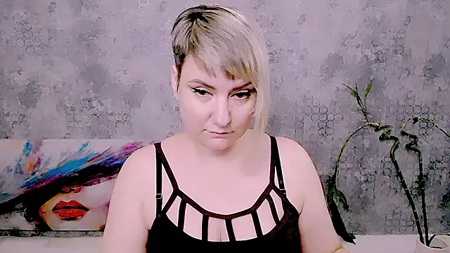 Djullia live