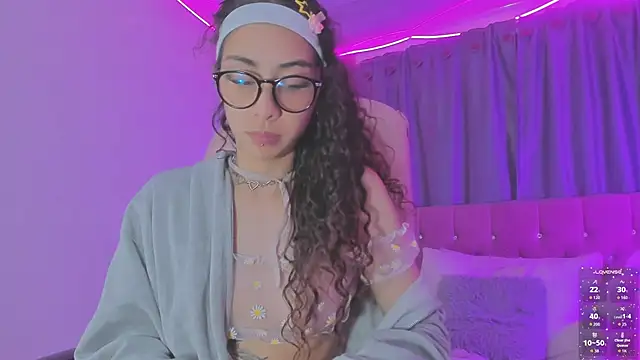 Sarah_Moon1 live