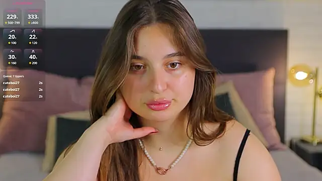 Nicole_De_Lux live