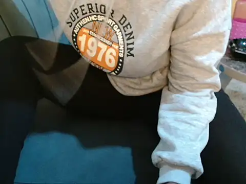 leslysexygirl live