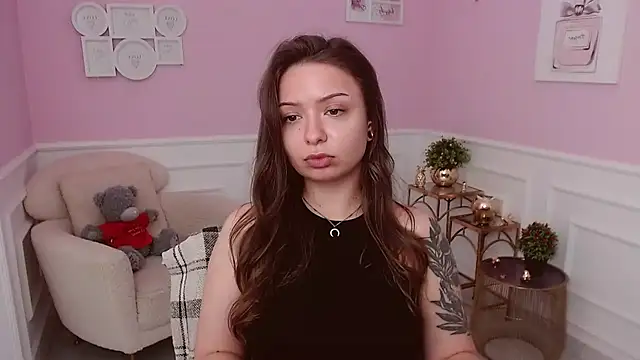 LucySkilar live