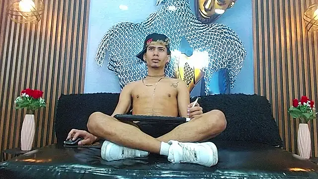 Skinny_cute_Alyer live